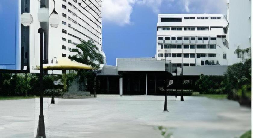 Vasu Hotel Mahasarakham Maha Sarakham Exterior photo